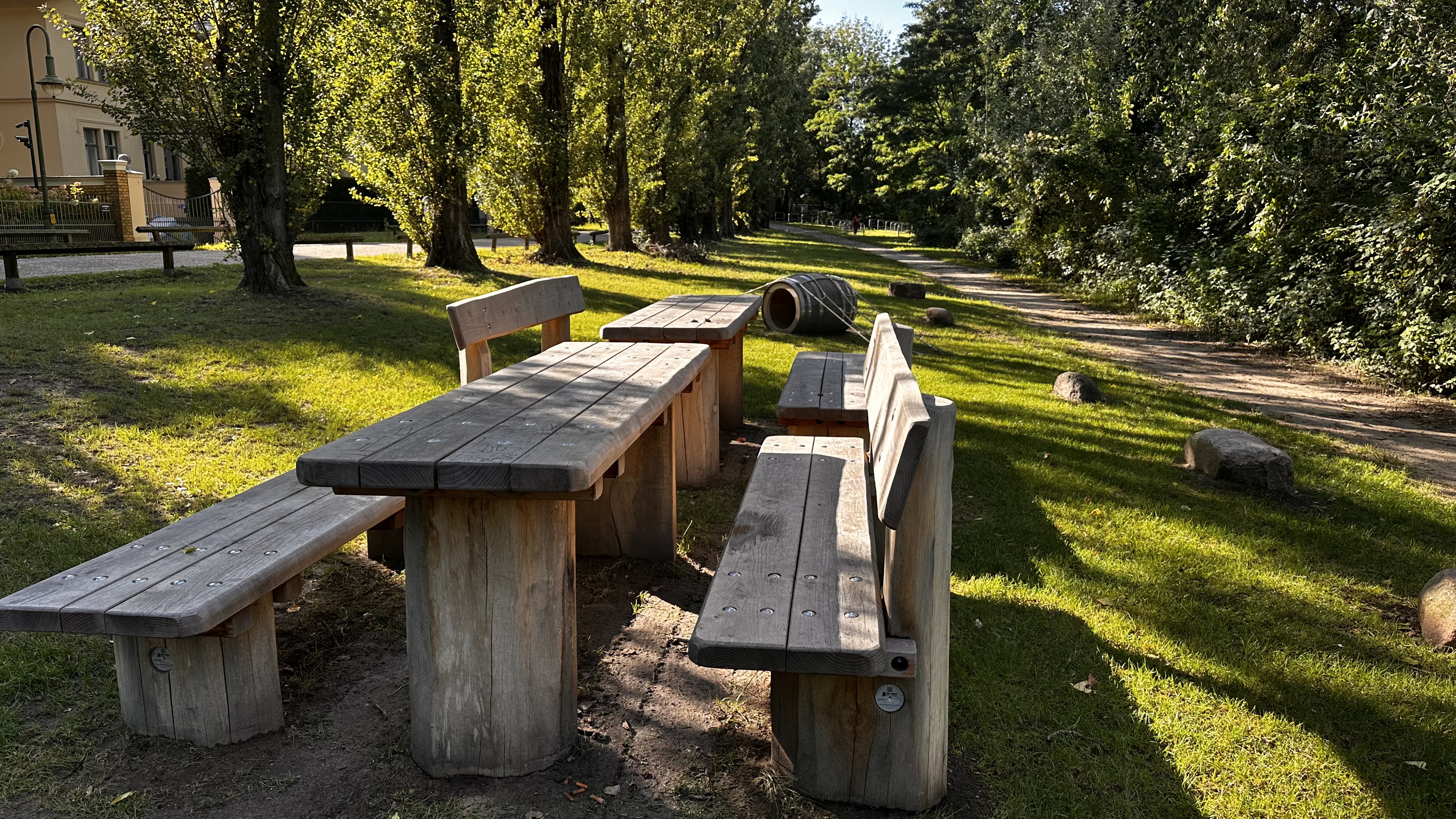 Picknick auf der Liegewiese im Park Babelsberg